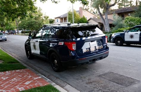 San Jose: Suspects point gun at homeowner during burglary